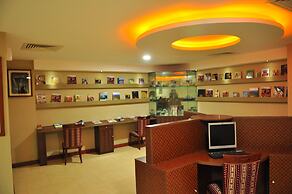 Al Bahjah Hotel
