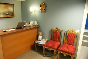 Mango Hotel