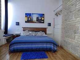 Caesar's Rooms