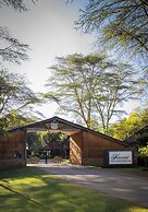 Fairmont Mount Kenya Safari
