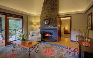 Fairmont Mount Kenya Safari