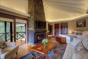 Fairmont Mount Kenya Safari