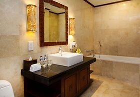Grand Balisani Suites Hotel