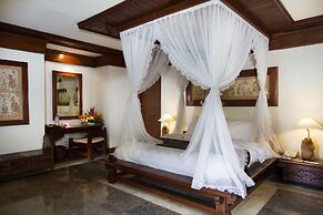 Grand Balisani Suites Hotel