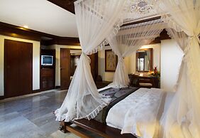 Grand Balisani Suites Hotel
