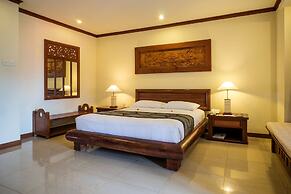 Grand Balisani Suites Hotel