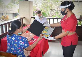 Grand Balisani Suites Hotel