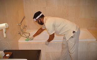 Grand Balisani Suites Hotel