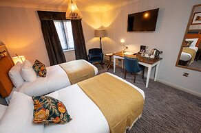 The Ely Hotel by Chef and Brewer Collection