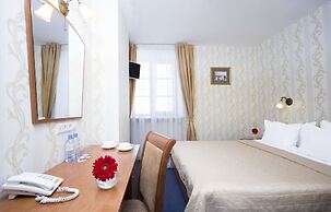 Hotel Moyka 5