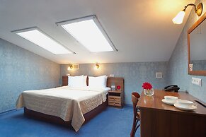 Hotel Moyka 5