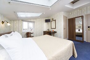 Hotel Moyka 5