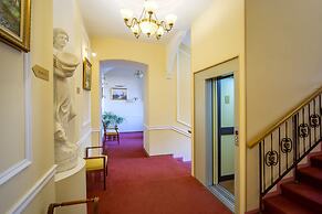 Hotel Moyka 5