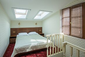 Hotel Moyka 5