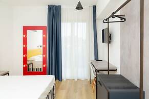 Wave Hotel