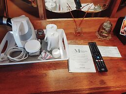 Mountain Manor Guest House & Executive Suites