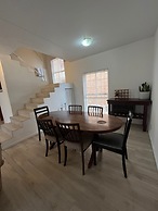 Mountain Manor Guest House & Executive Suites