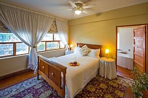 Mountain Manor Guest House & Executive Suites