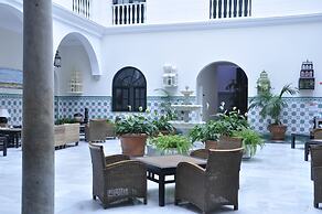 Senator Cadiz Hotel