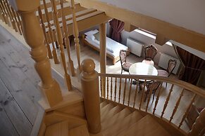 Royal Residence