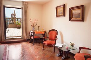 Hotel Misión Catedral Morelia