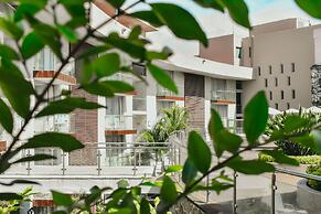 Country Hotel and Suites