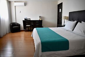 Country Hotel and Suites