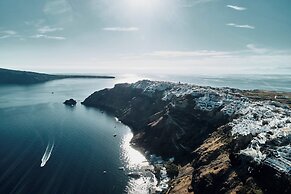 Mystique, a Luxury Collection Hotel, Santorini