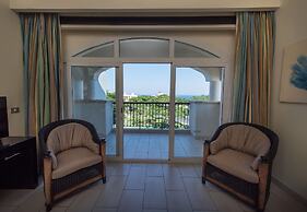 Reef Oasis Blue Bay Resort