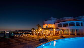 Reef Oasis Blue Bay Resort