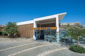 Reef Oasis Blue Bay Resort