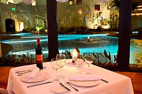 Reef Oasis Blue Bay Resort
