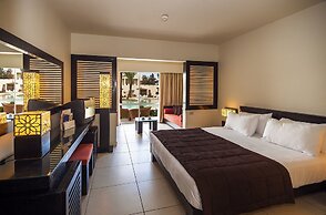 Reef Oasis Beach Aqua Park Resort