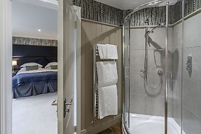 Langdale Hotel