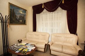Monte Kristo Hotel
