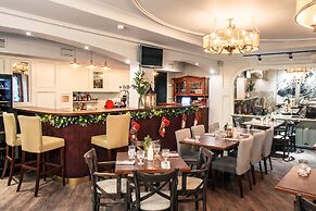 Pushka Inn Hotel