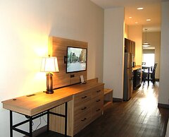 Vacation Lodge