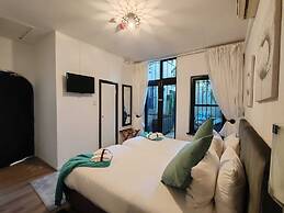 Point B Guest House