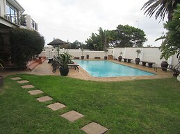 Woodbridge Lodge