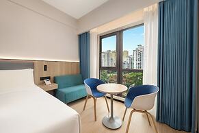 Holiday Inn Express Shanghai Putuo by IHG