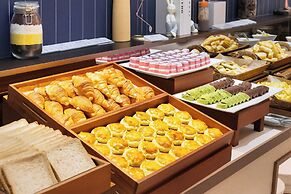 Holiday Inn Express Shanghai Putuo by IHG