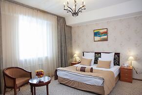 Golden Dragon Hotel