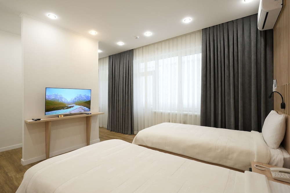 Golden Dragon Hotel