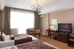 Golden Dragon Hotel