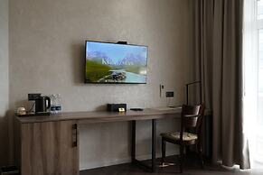 Golden Dragon Hotel