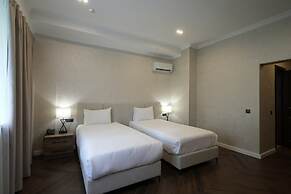 Golden Dragon Hotel