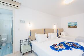 Pyrgaki Hotel