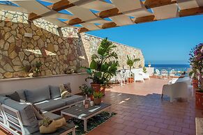 Palermo Mare Holidays
