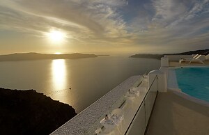 Tholos Resort