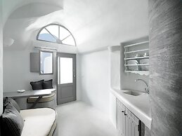Tholos Resort
